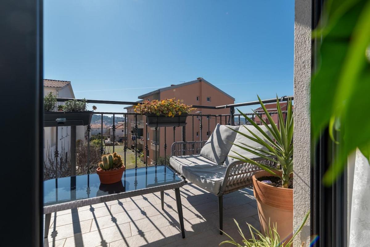 Apartman Spiro Trogir Exterior foto